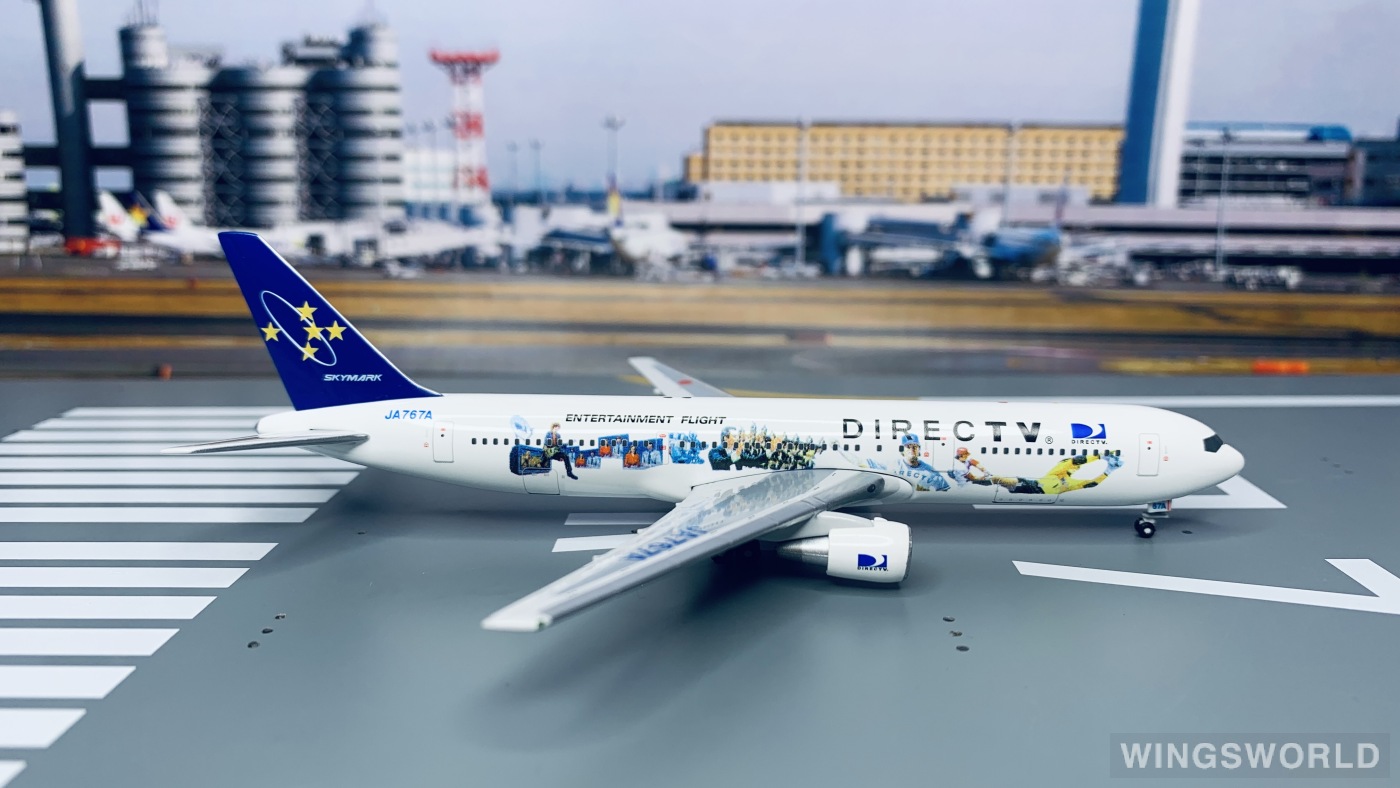 1/400  スカイマーク　Ｂ７６７－３００ＥＲ　ＪＡ７６７Ａ　ＤＩＲＥＣＴＶ 1/400 B767-300 スカイマーク カーコンビニ倶楽部/カーコン
