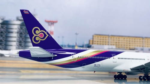 Phoenix Thai Airways タイ航空B777-300ER Phoenix Model Die cast Airliners 1:400 Scale ezToys