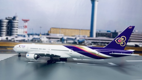 PH11679 Thai Airways 泰国国际航空Boeing 777-300ER HS-TTA