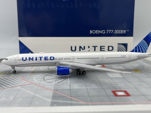 United Airlines 美国联合航空 Boeing 777-300ER N2749U  GJUAL1922 Geminijets 1:400