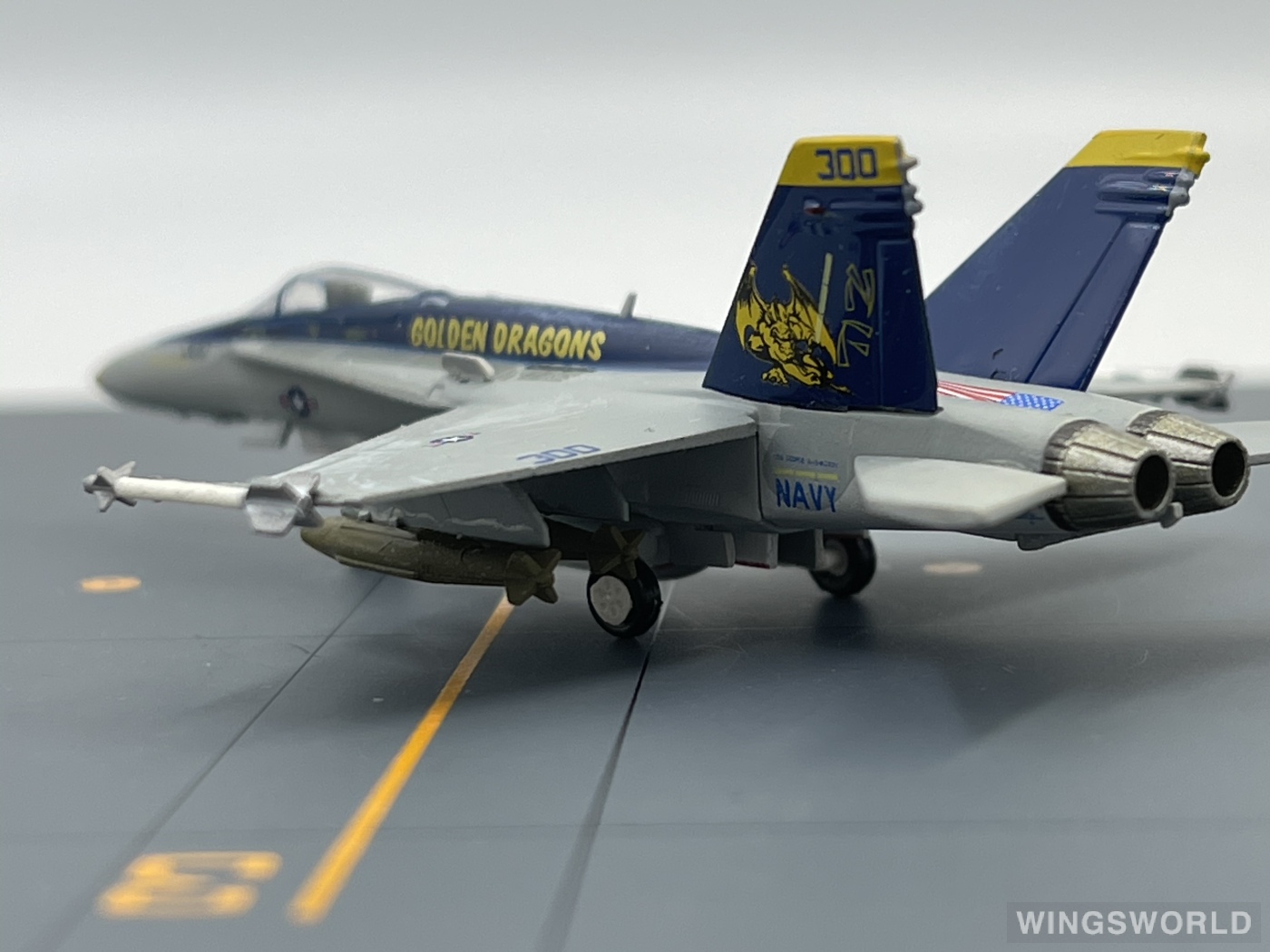 Hogan 1:200 HG7150 U.S. Navy 美国海军 McDonnell Douglas F/A-18 164029
