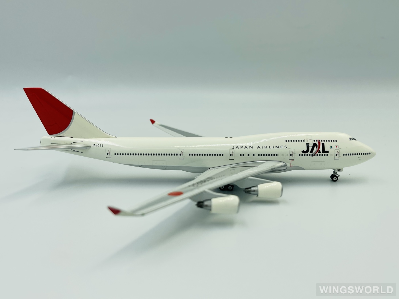Phoenix 1:400 PH10345A Japan Airlines 日本航空 Boeing 747-400 JA8088