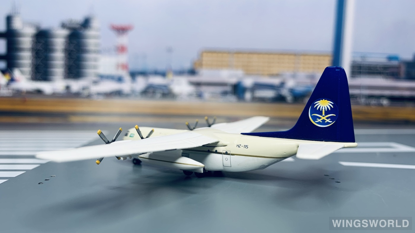 Jet-X 1:400 JX093 Saudia 沙特阿拉伯航空 Lockheed C-130 Hercules HZ-115