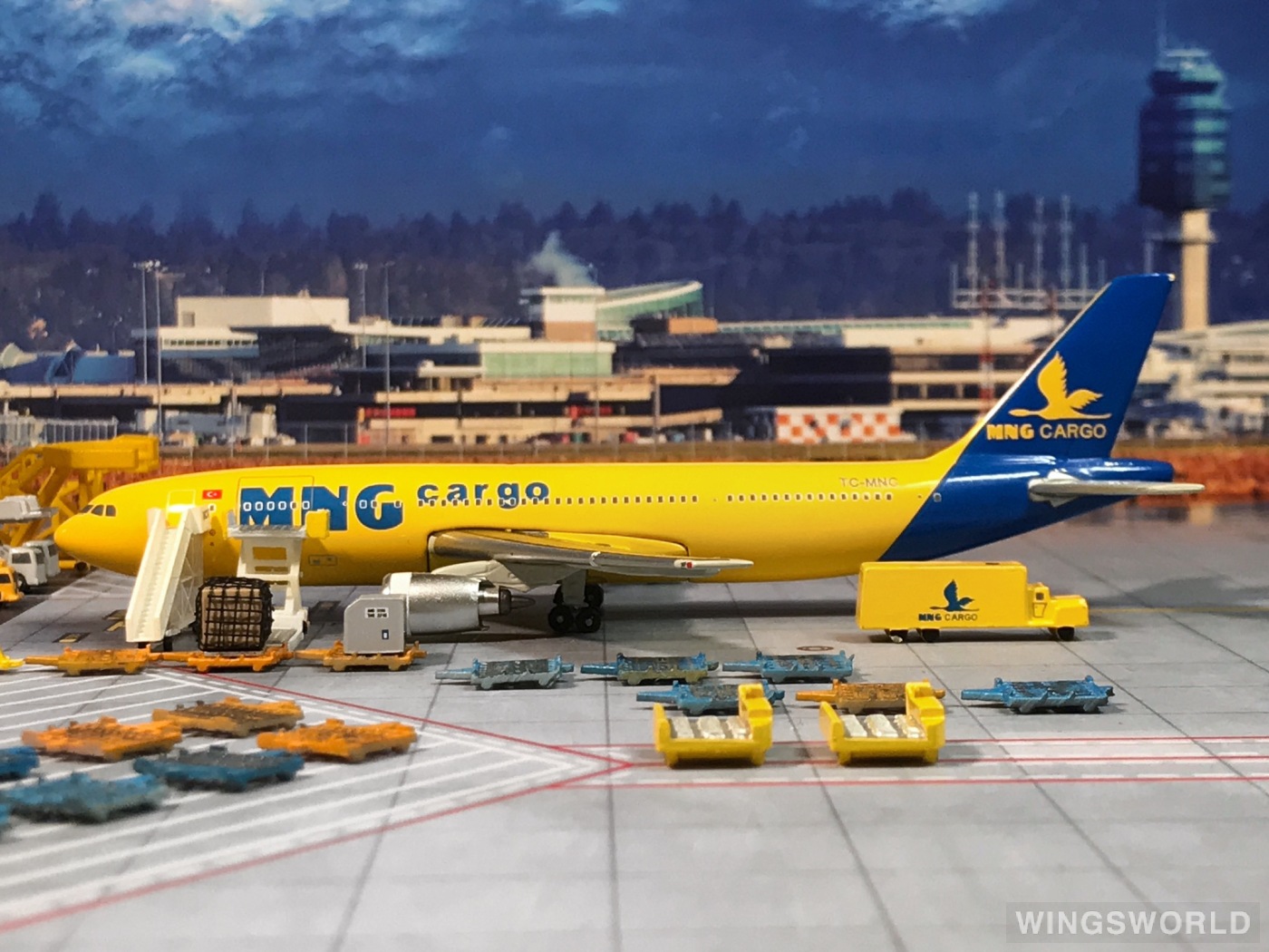 Jet-X 1:400 JX460 MNG Airlines Airbus A300B4/B2 TC-MNC