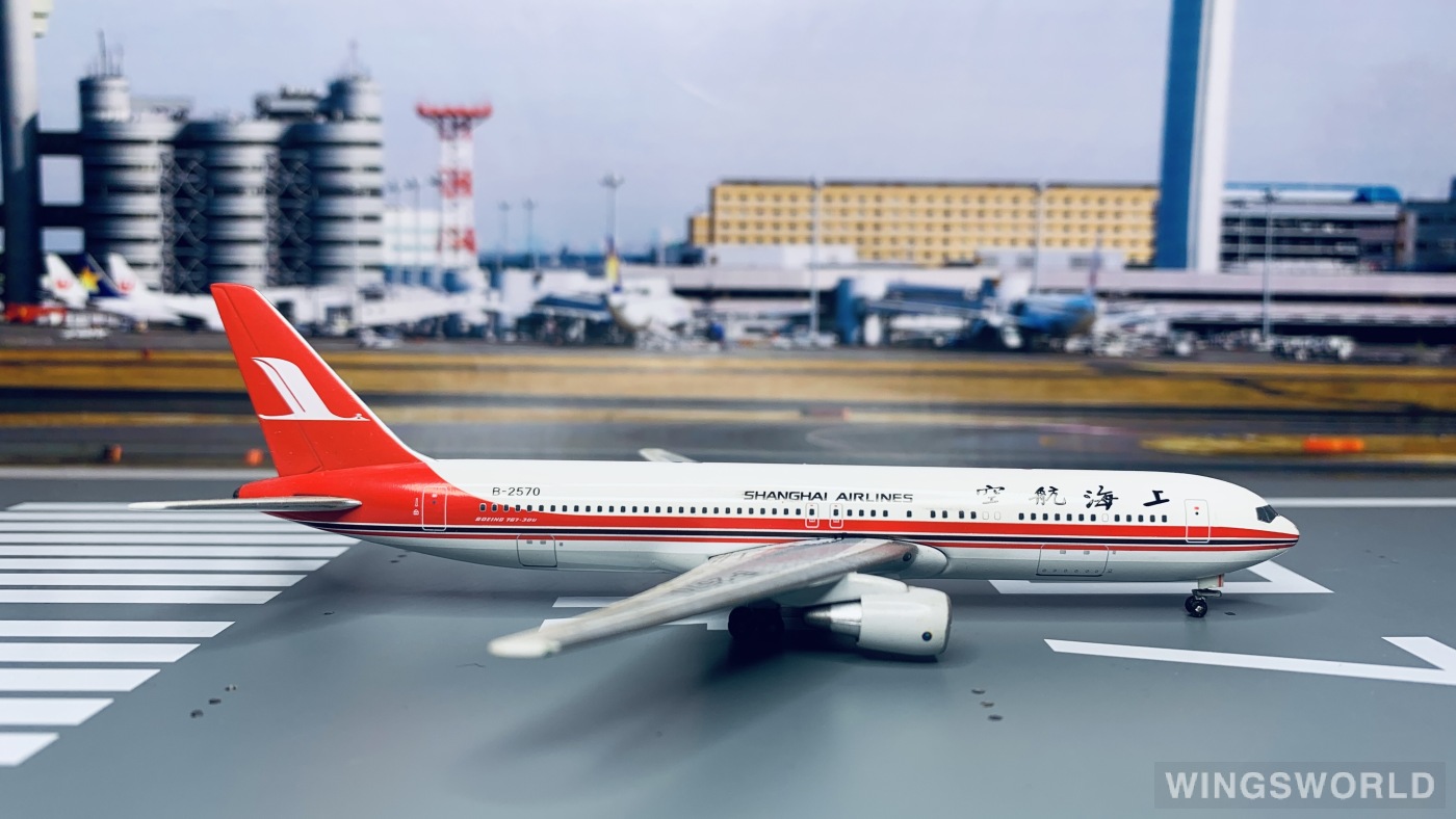 AeroClassics 1:400 AC4B2570 Shanghai Airlines 上海航空 Boeing 767-300 B-2570