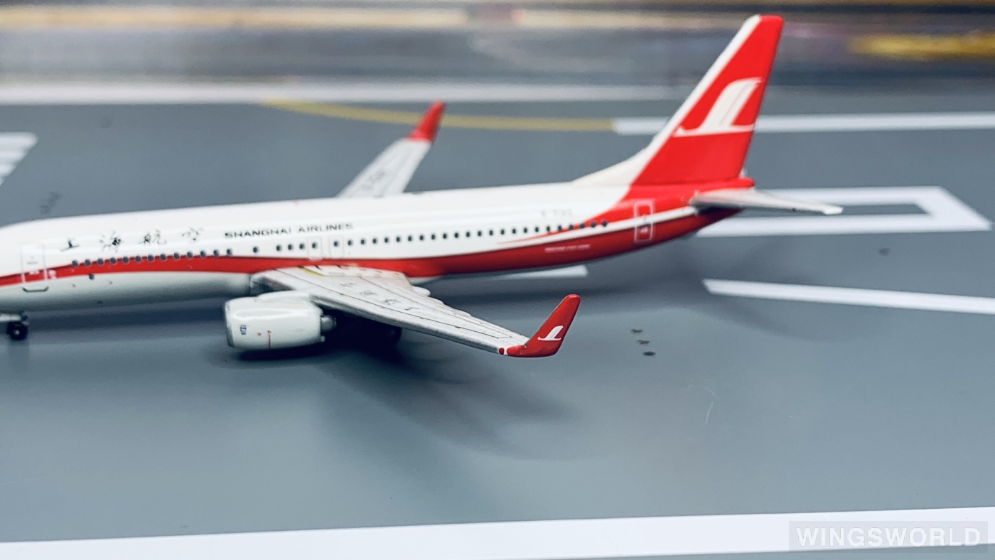 Phoenix 1:400 PH10188 Shanghai Airlines 上海航空 Boeing 737-800 B-5185