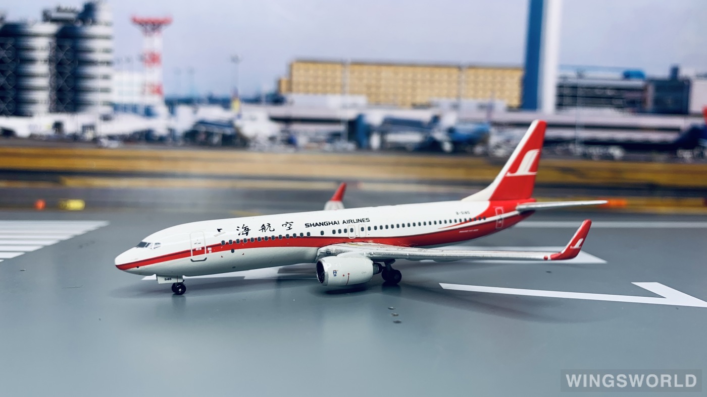 Phoenix 1:400 PH10188 Shanghai Airlines 上海航空 Boeing 737-800 B-5185