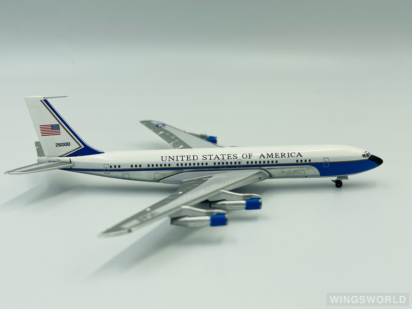 AeroClassics 1:400 AC19132 USAF 美国空军 Boeing 707-300 26000