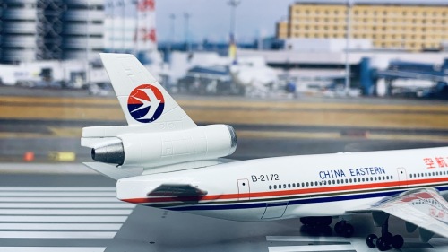 【小難】DRAGON WINGS JAL B777&MD-11 2機セット Dragon Models 1:400 McDonnell Douglas MD-11 China Eastern