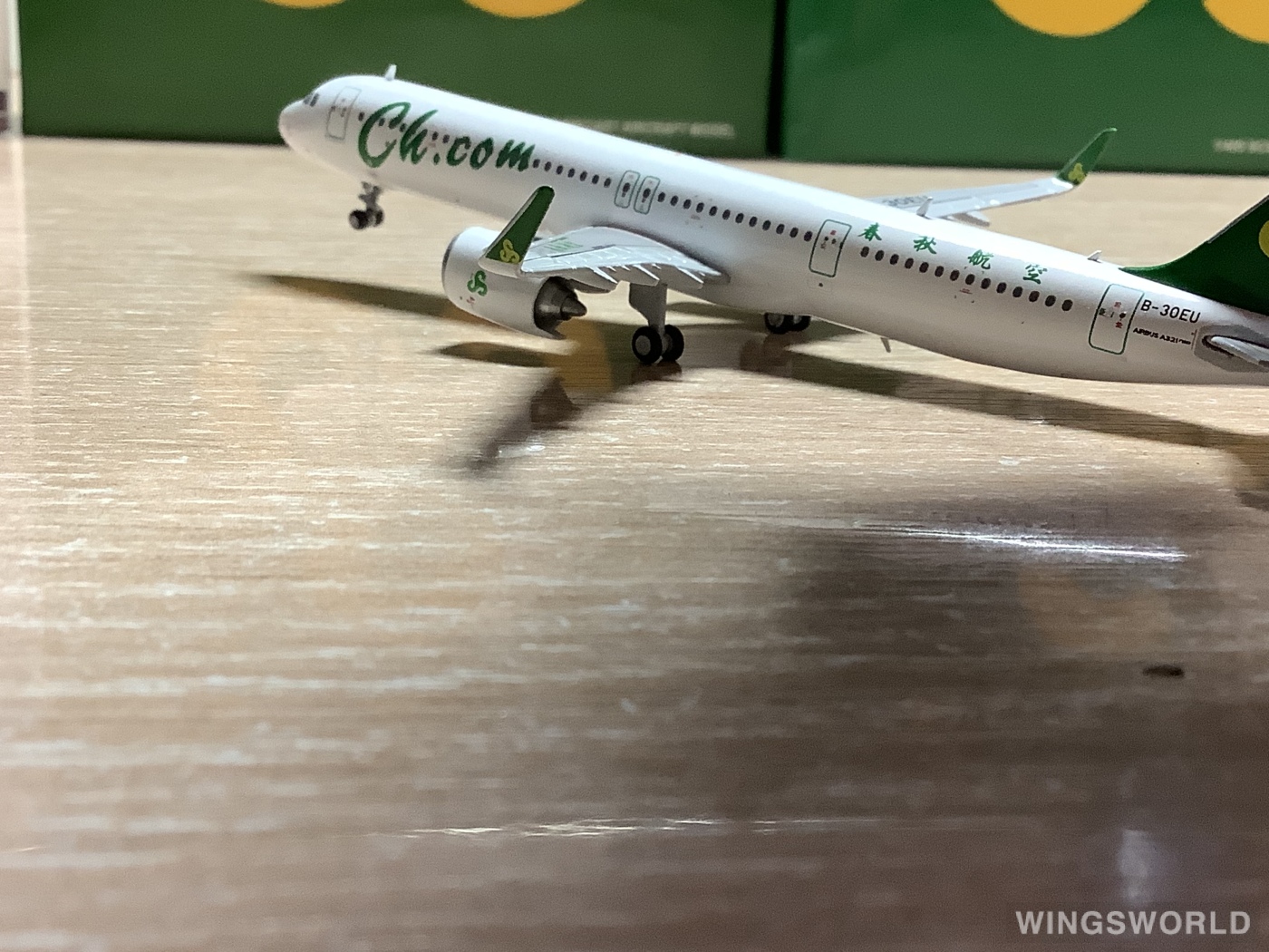 JC Wings 1:400 XX4438 Spring Airlines 春秋航空 Airbus A321neo B-30EU