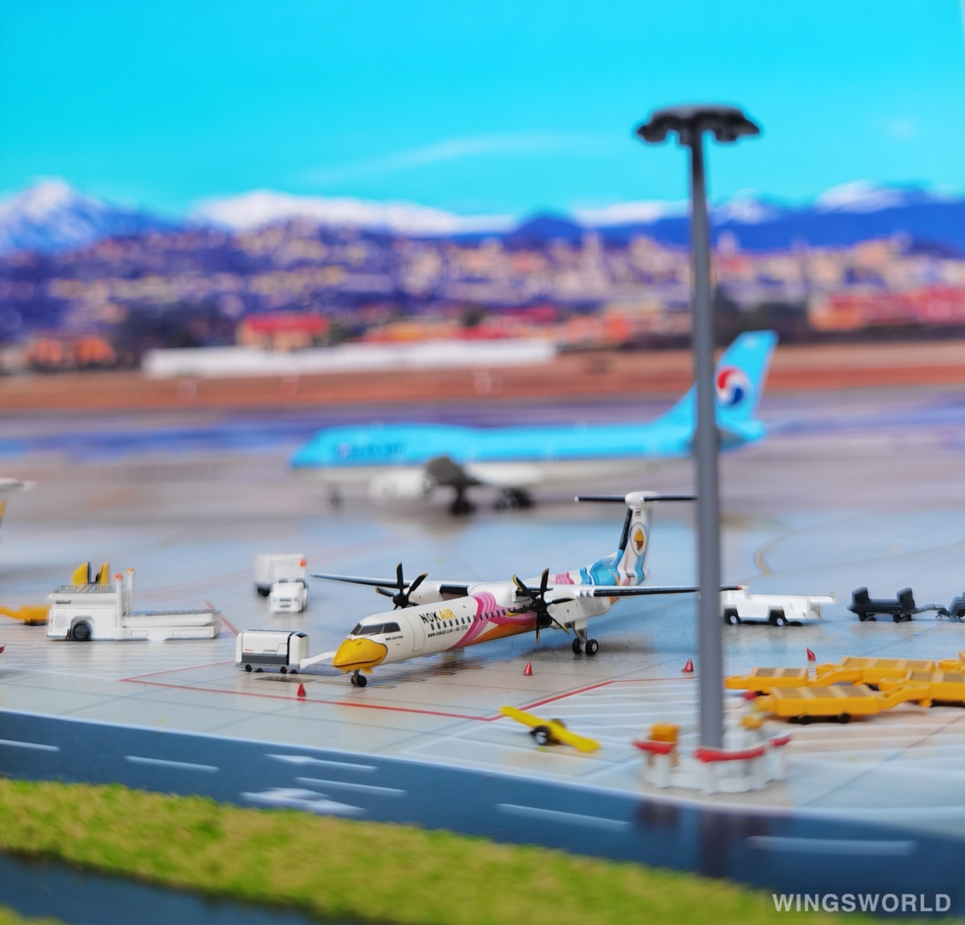 JC Wings 1:400 XX4396 Nok Air 皇雀航空 Bombardier Dash 8-400 HS-DQC