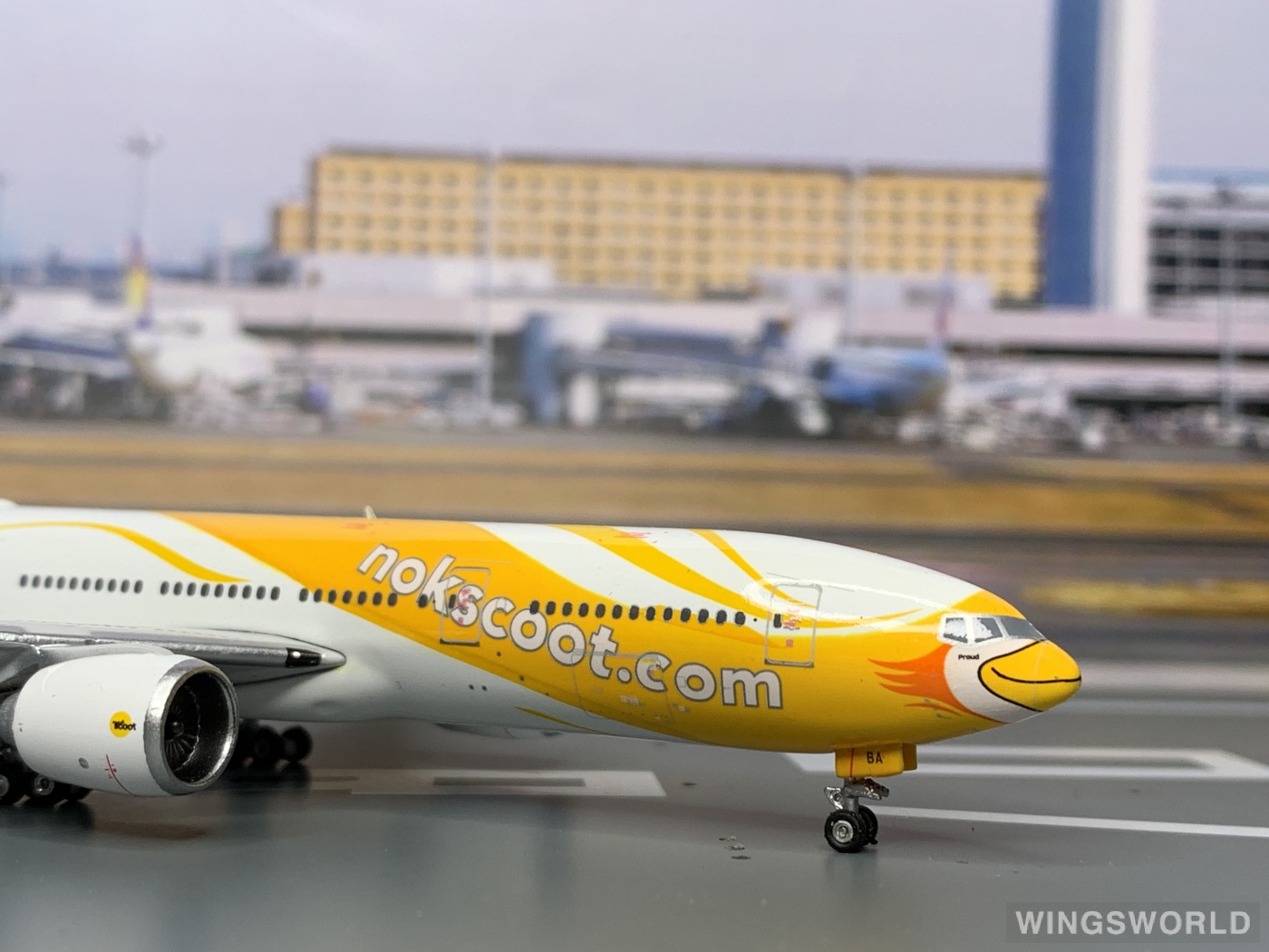 Phoenix 1:400 PH11050 NokScoot 酷鸟航空 Boeing 777-200ER HS-XBA