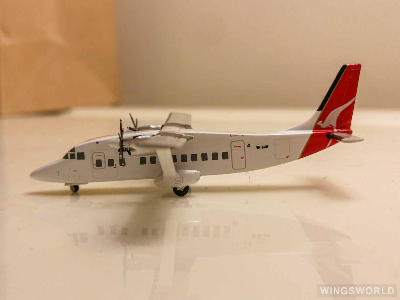 Geminijets 1:400 GJQFA1099 Qantas 澳洲航空 Short 360 VH-SUM