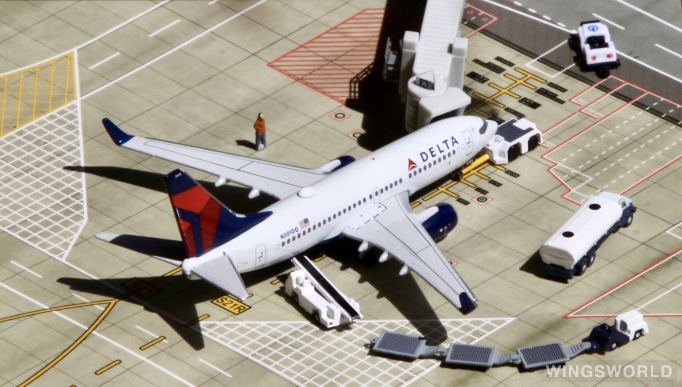 Geminijets 1:400 GJDAL883 Delta Air Lines 达美航空 Boeing 737-700 N301DQ