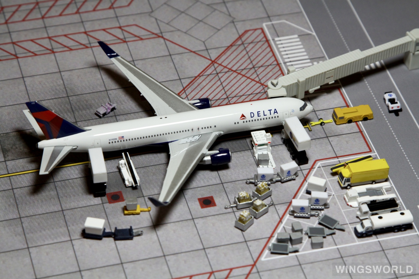 Geminijets 1:400 GJDAL1068 Delta Air Lines 达美航空 Boeing 767-300 N192DN