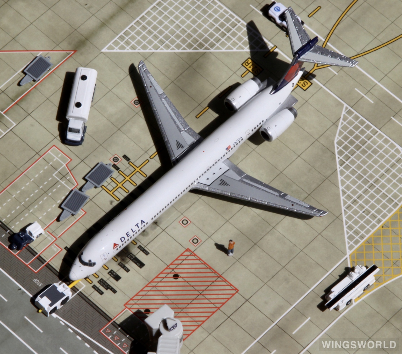 Geminijets 1:400 GJDAL1454 Delta Air Lines 达美航空 McDonnell Douglas MD-90 N903DA