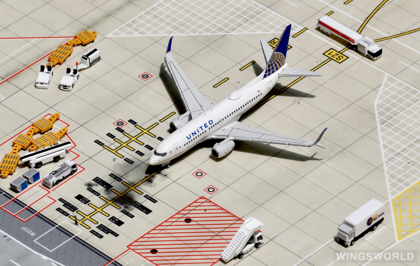 NGmodels 1:400 NG77001 United Airlines 美国联合航空 Boeing 737-700 N16732