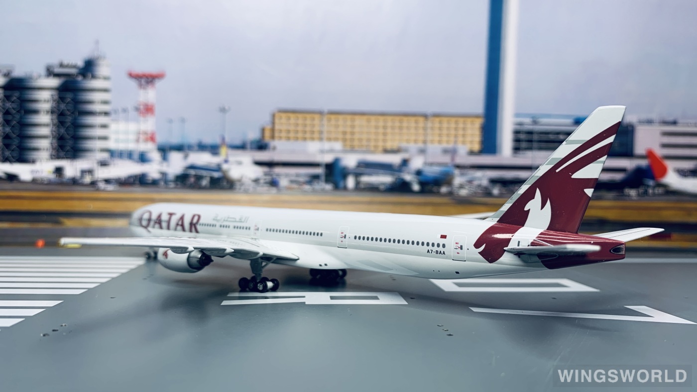 Phoenix 1:400 PH10207 Qatar 卡塔尔航空 Boeing 777-300ER A7-BAA