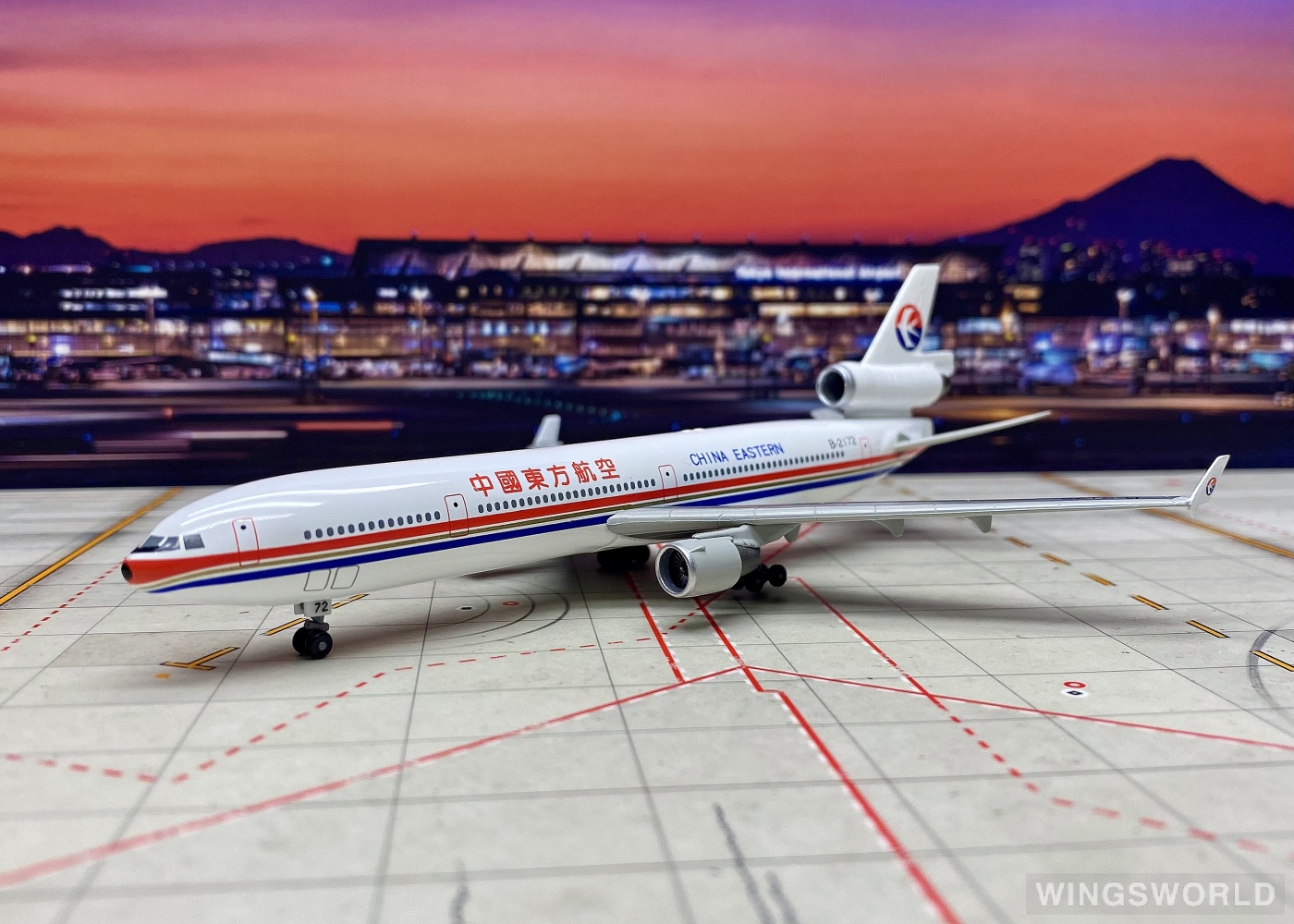 Dragon Models 1:400 55069 China Eastern 中国东方航空 McDonnell Douglas MD-11 B-2172