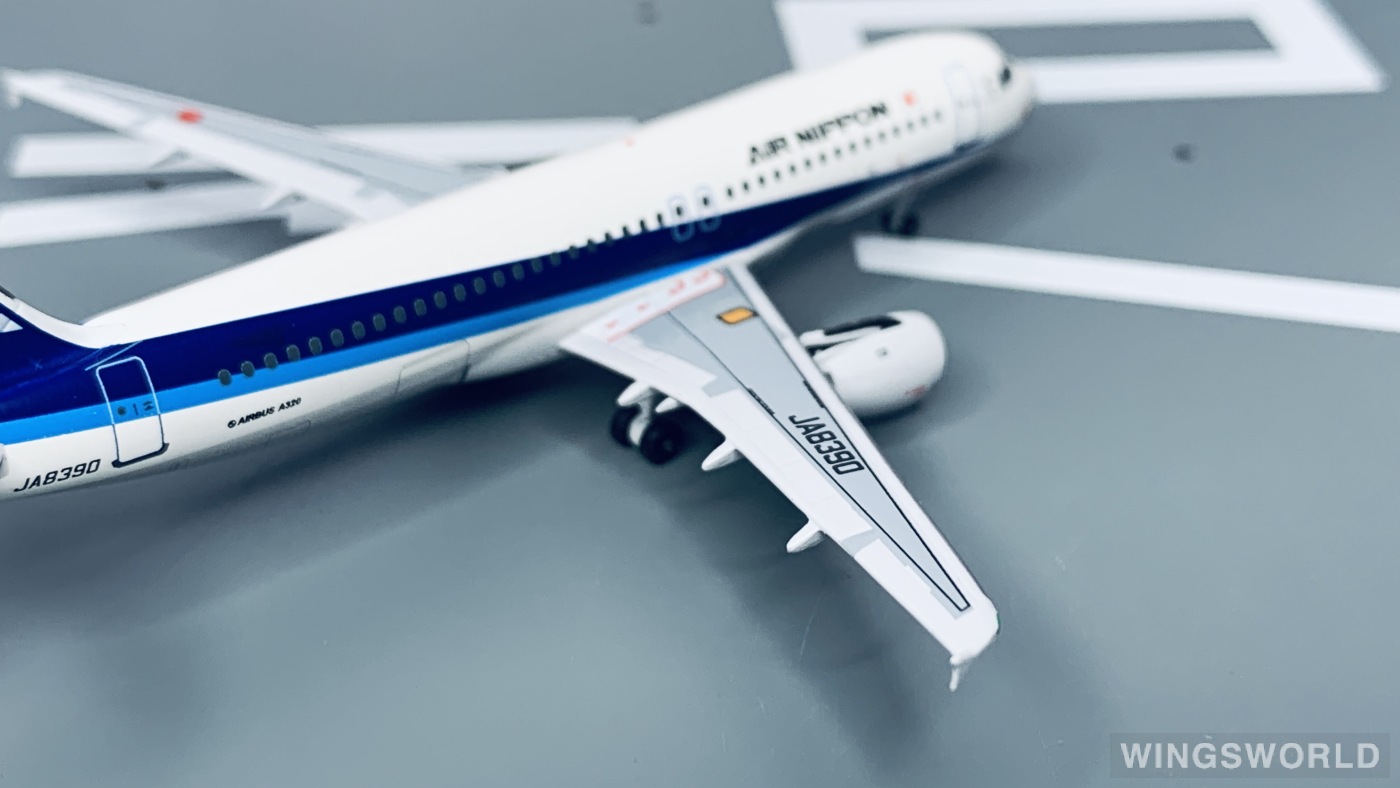 AeroClassics 1:400 ACJA8390 ANA 全日空 Airbus A320 JA8390