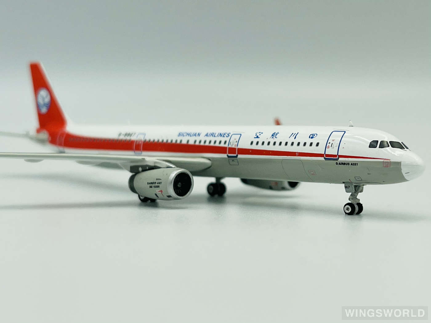 Phoenix 1:400 PH10837 Sichuan Airlines 四川航空 Airbus A321 B-9967