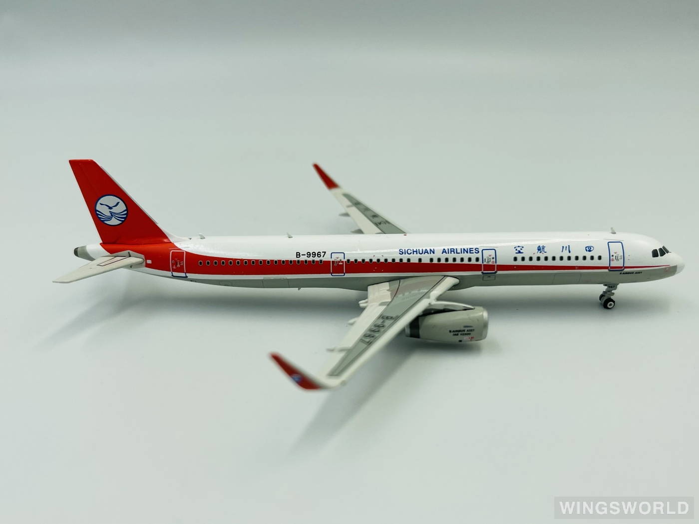 Phoenix 1:400 PH10837 Sichuan Airlines 四川航空 Airbus A321 B-9967