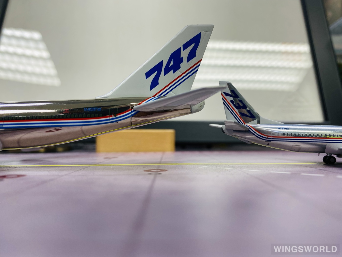 Geminijets 1:400 GJSAMPLE Boeing 波音公司 Boeing 747-400 N401PW
