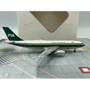 PIA 巴基斯坦航空 Airbus A300B4/B2 AP-BBA  ACAPBBA AeroClassics 1:400