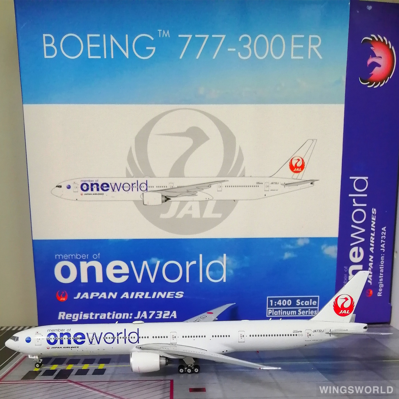 Phoenix 1:400 PH11184 Japan Airlines 日本航空 Boeing 777-300ER JA732J