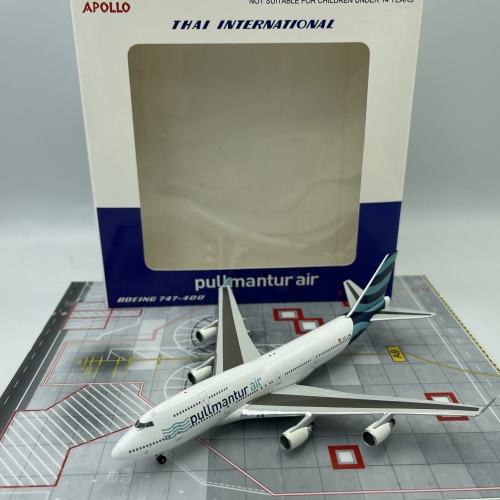 Pullmantur Air Boeing 747-400 EC-LNA  A13048 Apollo 1:400