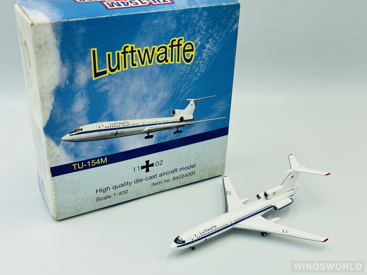 TucanoLine 1:400 84024001 Luftwaffe 德国空军 Tupolev Tu-154 11+02