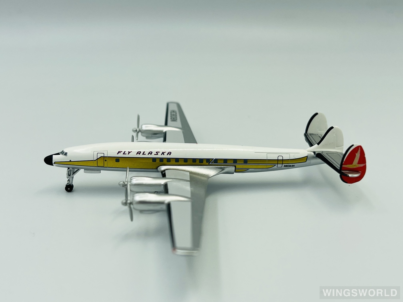AeroClassics 1:400 ACN8083H Alaska Airlines 阿拉斯加航空 Lockheed L-1049 Super Constellation N8083H