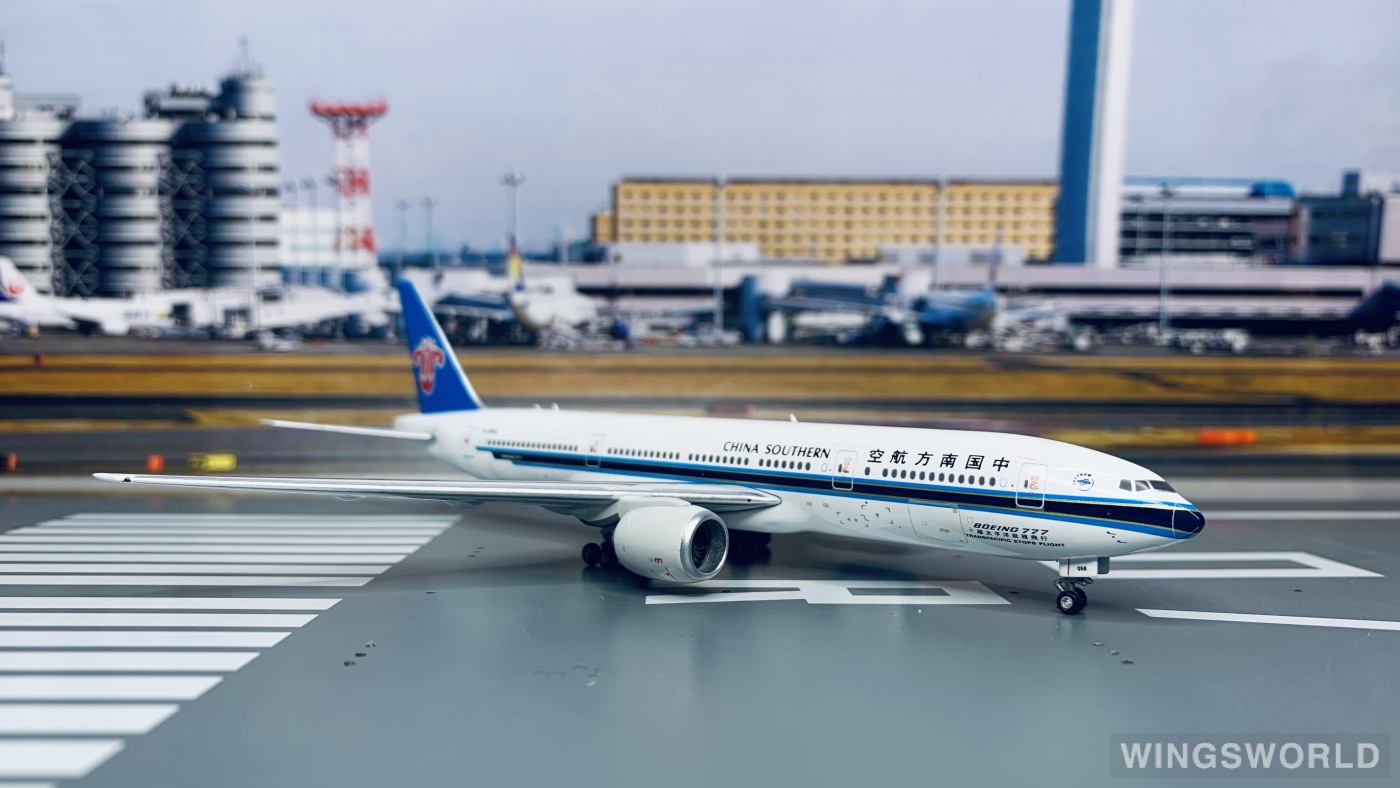 Phoenix 1:400 PH11680 China Southern 中国南方航空 Boeing 777-200ER B-2058