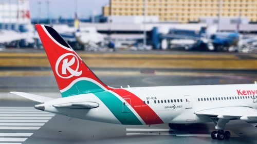 Phoenix 1:400 Boeing 787-8 Kenya Airways 肯尼亚航空PH10949