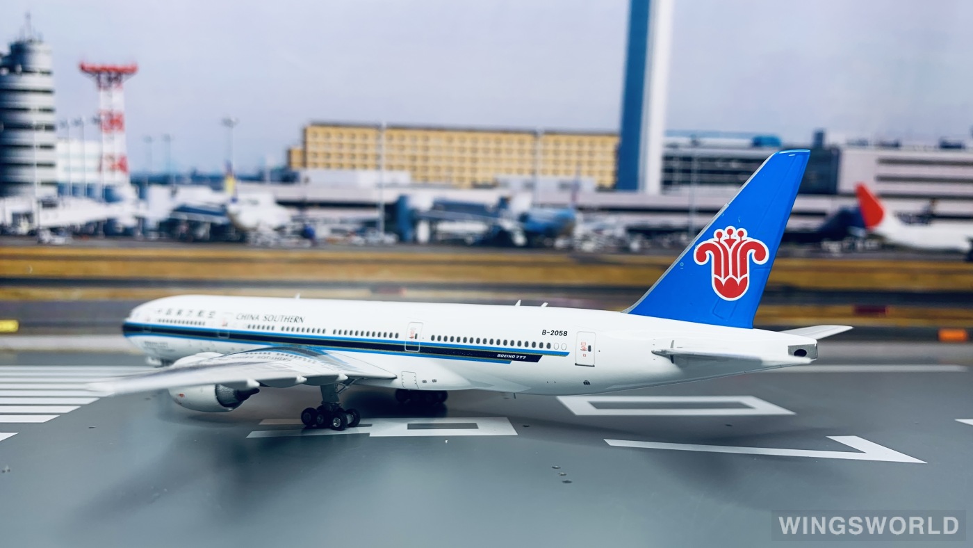 Phoenix 1:400 PH11680 China Southern 中国南方航空 Boeing 777-200ER B-2058