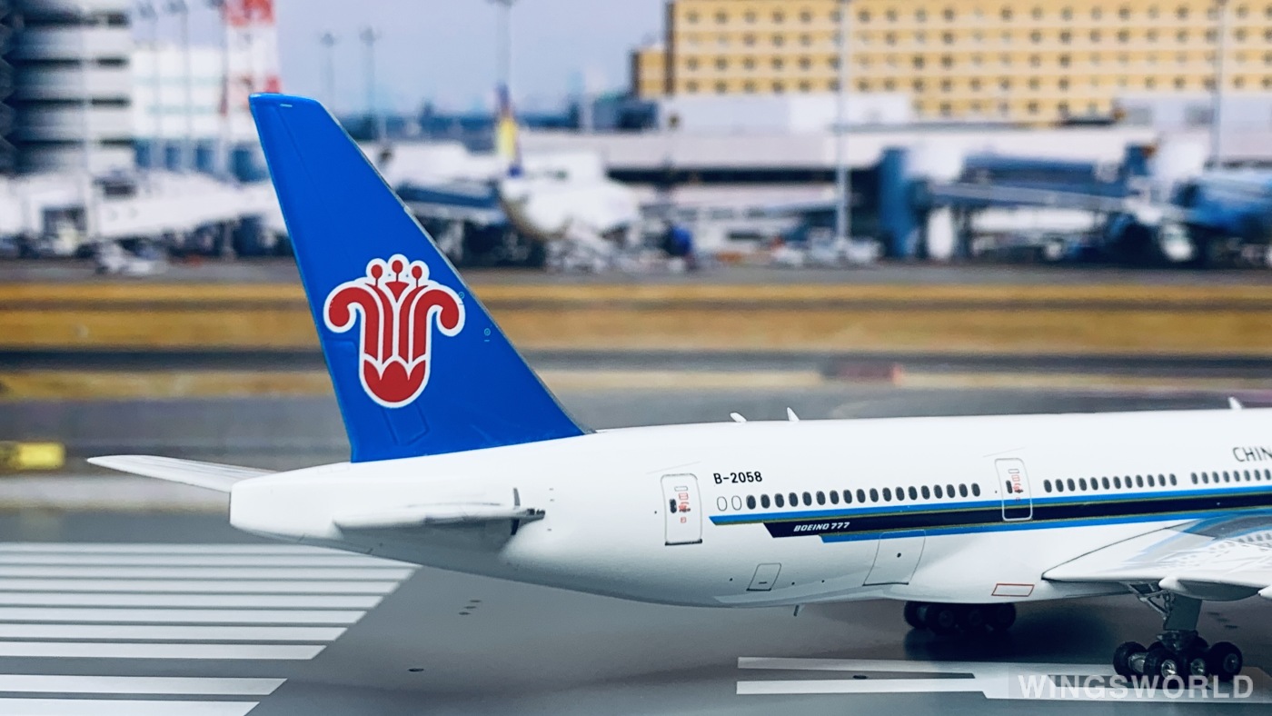 Phoenix 1:400 PH11680 China Southern 中国南方航空 Boeing 777-200ER B-2058