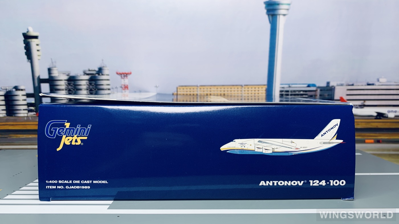 Geminijets 1:400 GJADB1989 Antonov 安东诺夫 Antonov An-124 UR-82027