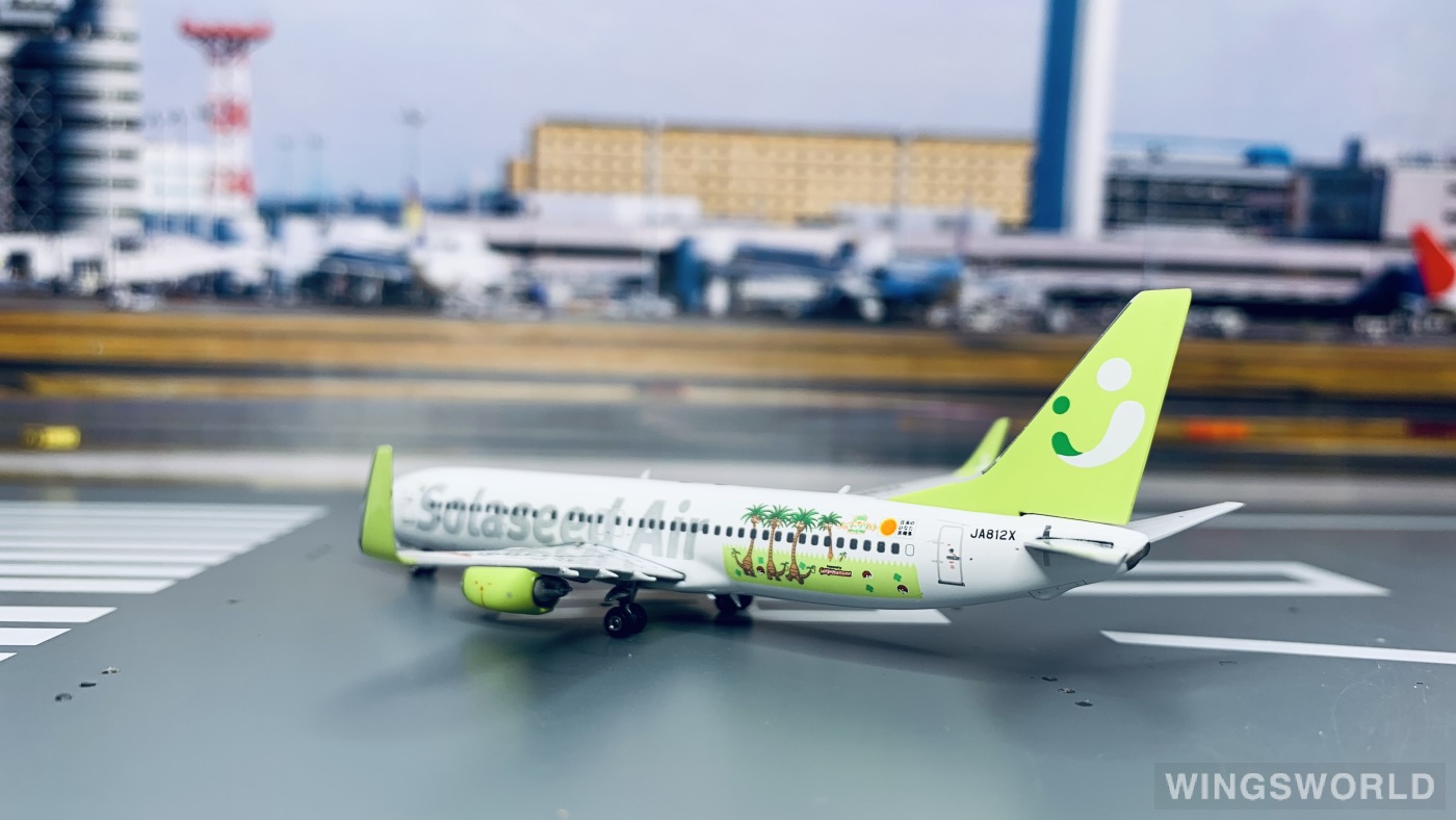 Phoenix 1:400 PH04391 Solaseed Air 空之子航空 Boeing 737-800 JA812X