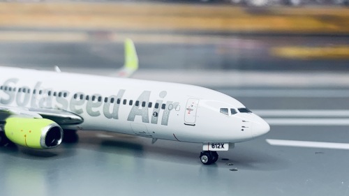 PH04391 Solaseed Air Boeing 737-800 JA812X Phoenix 1:400 -飞机模型世界