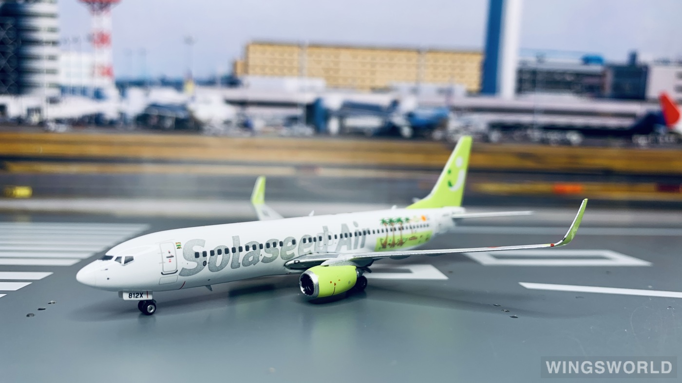 Phoenix 1:400 PH04391 Solaseed Air 空之子航空 Boeing 737-800 JA812X