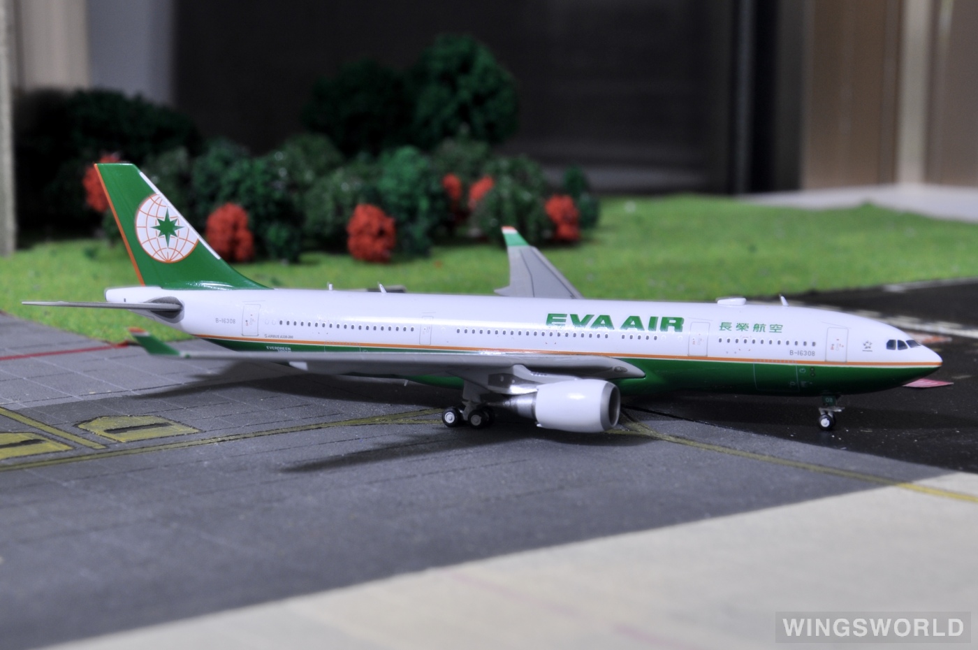 JC Wings 1:400 XX4907 EVA Air 长荣航空 Airbus A330-200 B-16308