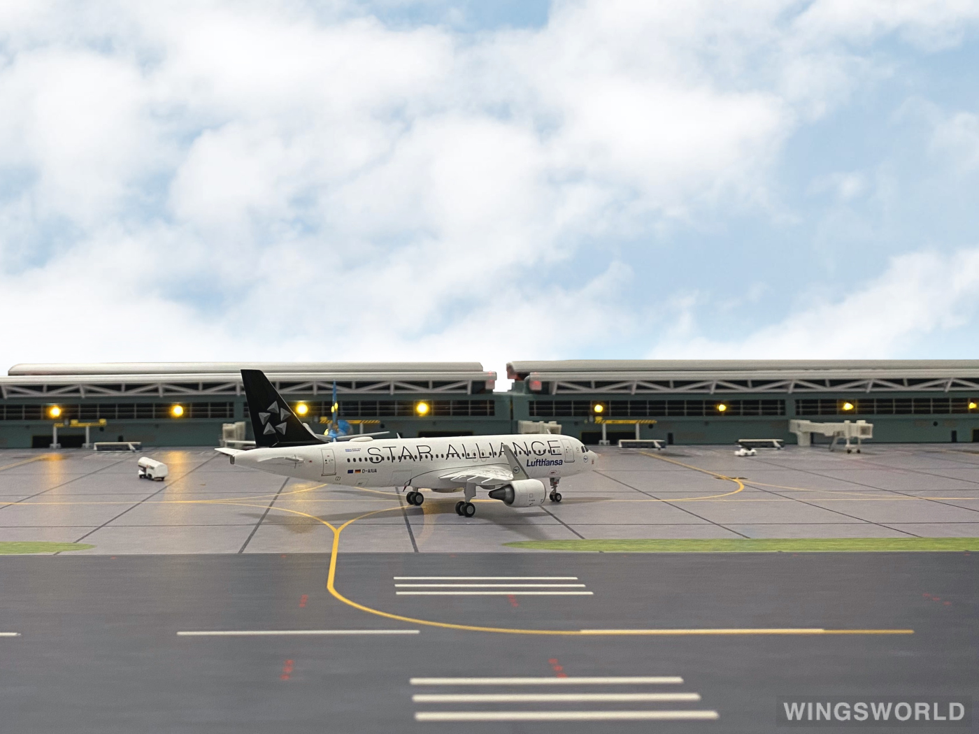 JC Wings 1:200 EW2320012 Lufthansa 汉莎航空 Airbus A320 D-AIUA