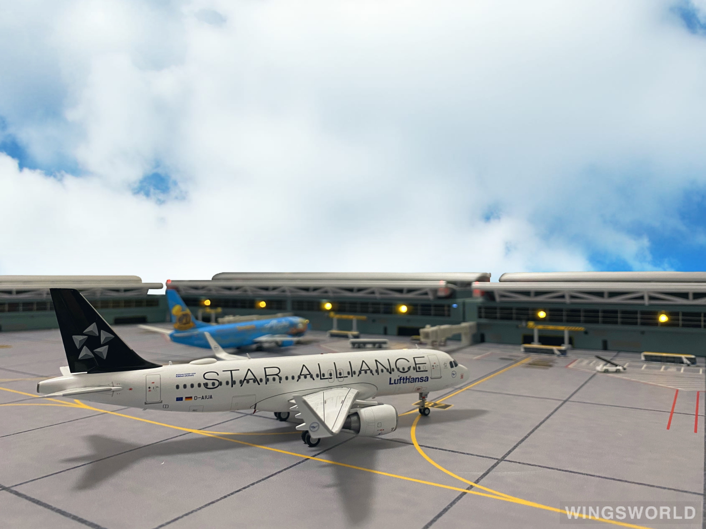 JC Wings 1:200 EW2320012 Lufthansa 汉莎航空 Airbus A320 D-AIUA