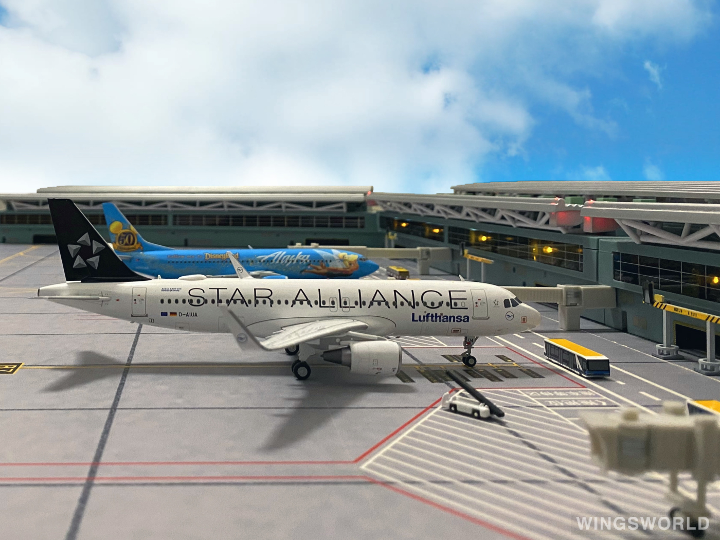 JC Wings 1:200 EW2320012 Lufthansa 汉莎航空 Airbus A320 D-AIUA