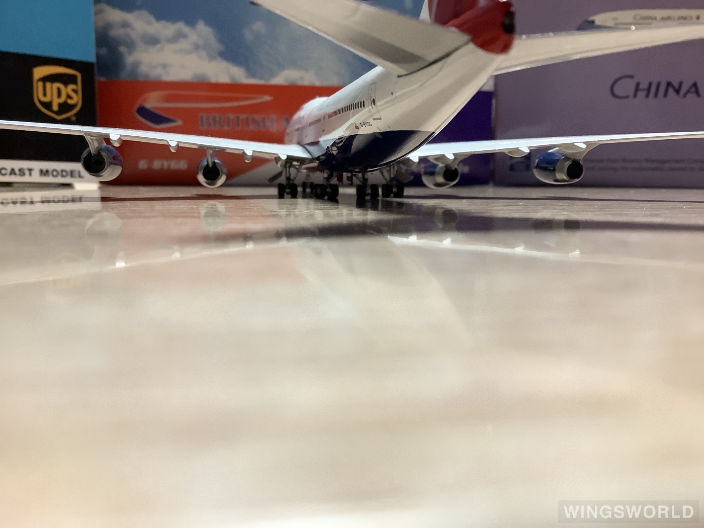 Phoenix 1:400 PH04355 British Airways 英国航空 Boeing 747-400 G-BYGG