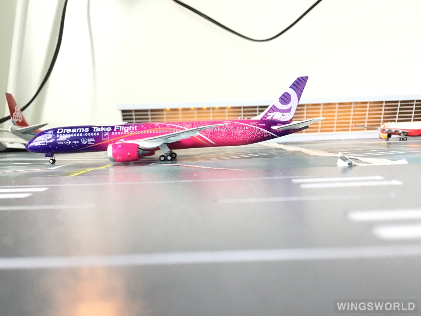 JC Wings 1:400 EW4789010 Boeing 波音公司 Boeing 787-9 N1015B