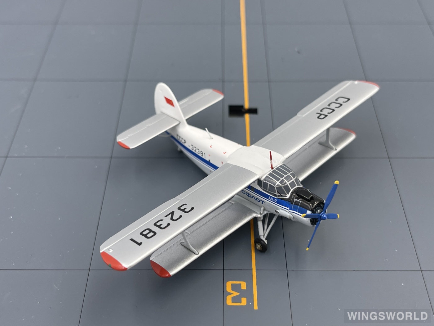 Herpa 1:200 552950 Aeroflot 俄罗斯航空 Antonov An-2 CCCP-32381