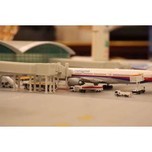 Malaysia Airlines 马来西亚航空 Boeing 777-200 9M-MRQ  PH10947 Phoenix 1:400