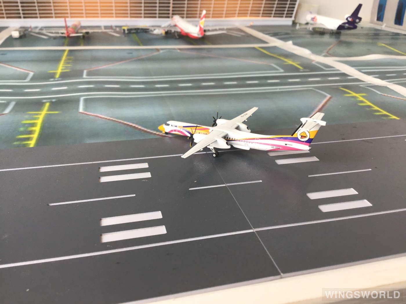 JC Wings 1:400 XX4397 Nok Air 皇雀航空 Bombardier Dash 8-400 HS-DQA