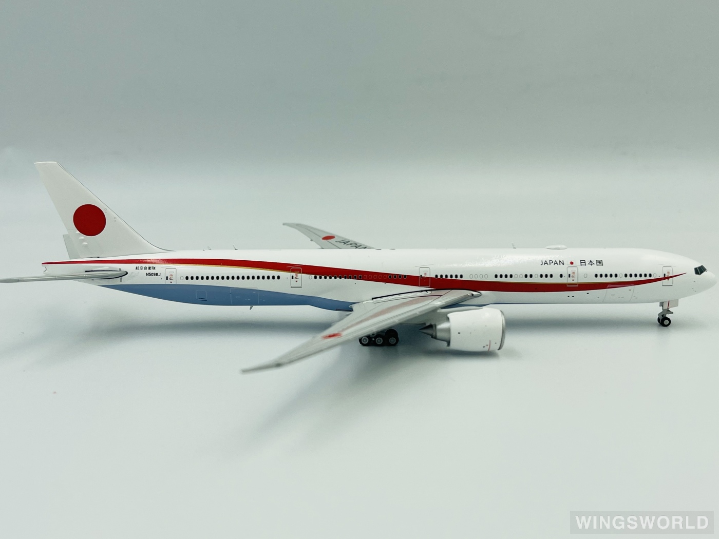 JC Wings 1:400 LH4035 JASDF 日本航空自卫队 Boeing 777-300 N509BJ